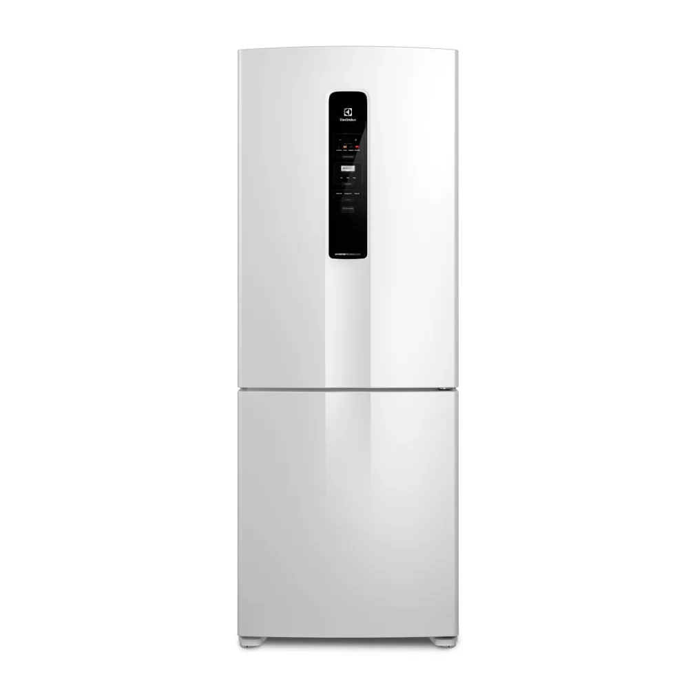 Foto frontal da geladeira Electrolux IB7, acabamento Branco